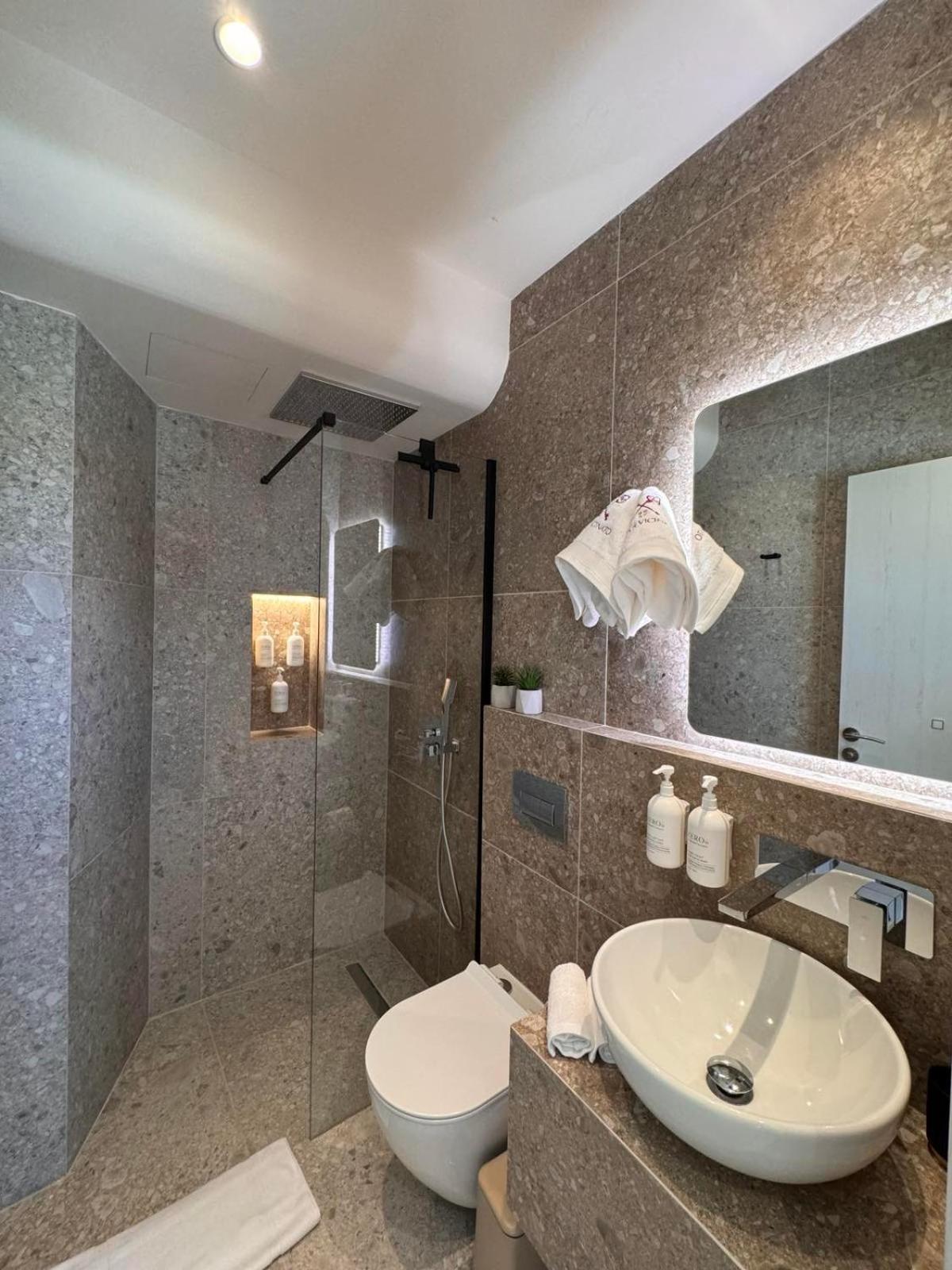 Vetus Vicinato Luxury Homes Rhodes City エクステリア 写真