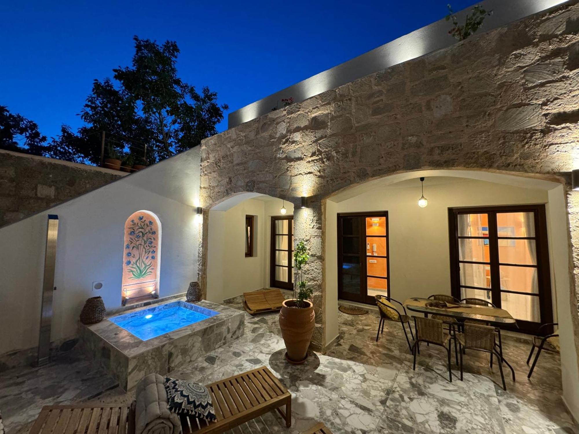 Vetus Vicinato Luxury Homes Rhodes City エクステリア 写真